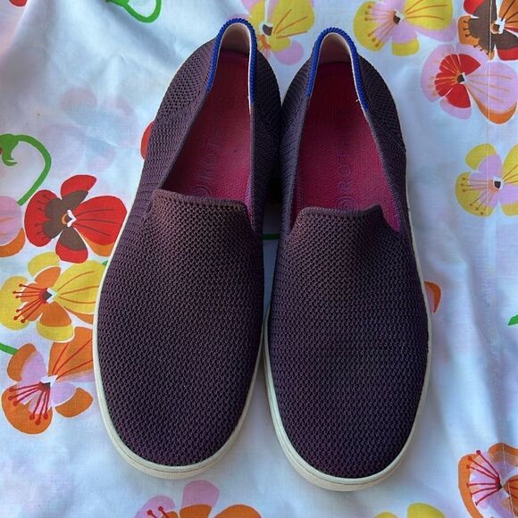 Rothy’s The Original Slip On Sneaker in Berry Lattice - Picture 1 of 9